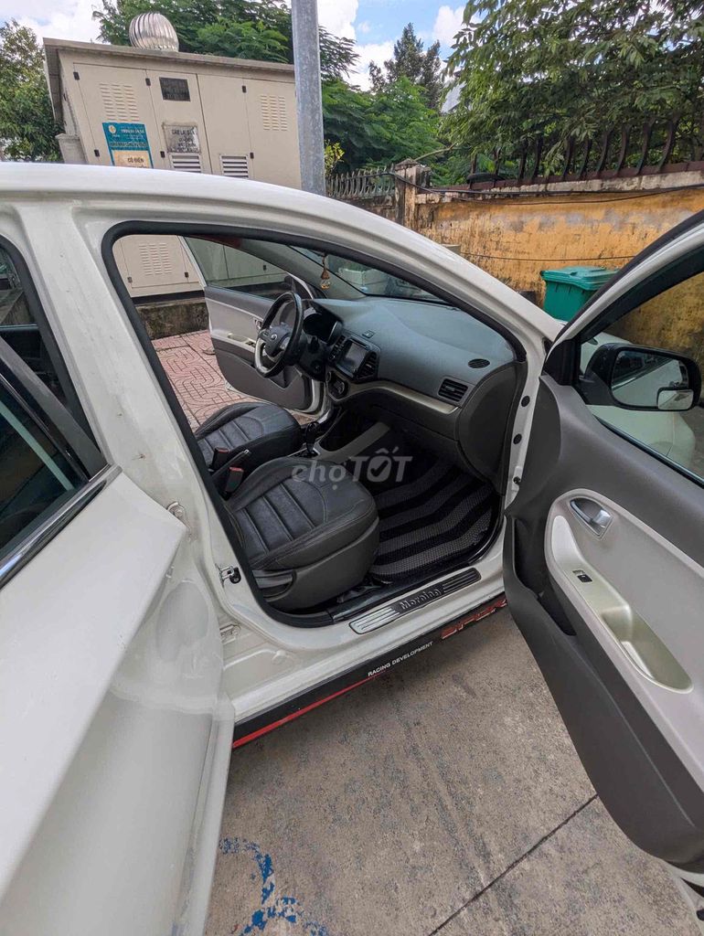 Kia Morning Trắng 5 chỗ Xe cá nhân