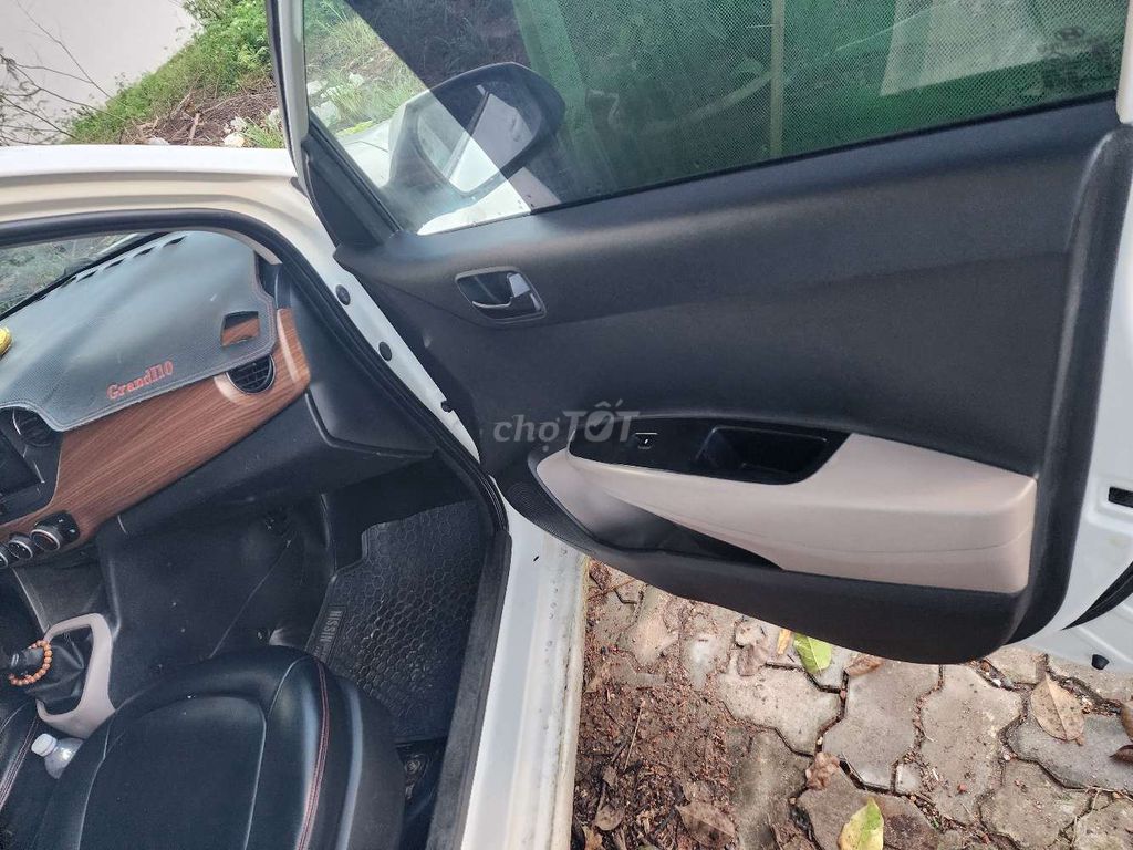 2014 - 888 km. Mua bán Ô tô tại Huyện Hòa Vang Đà Nẵng được đăng bởi Tên chưa cung cấp hình 7