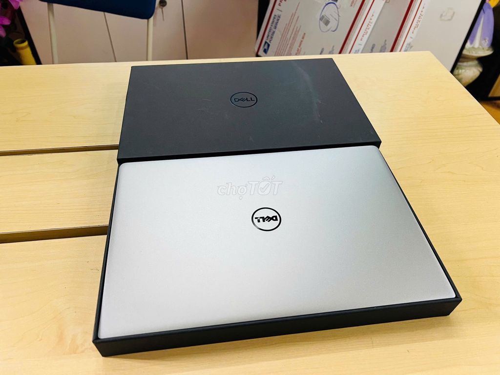 Dell XPS13 9360 bản i7, Ram 16G, 3K touch đẹp keng