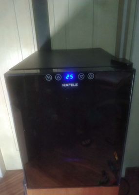 Hafele mini bar như mới tinh. Mua bán Tủ lạnh tại Quận Cầu Giấy Hà Nội được đăng bởi Tuan Tran