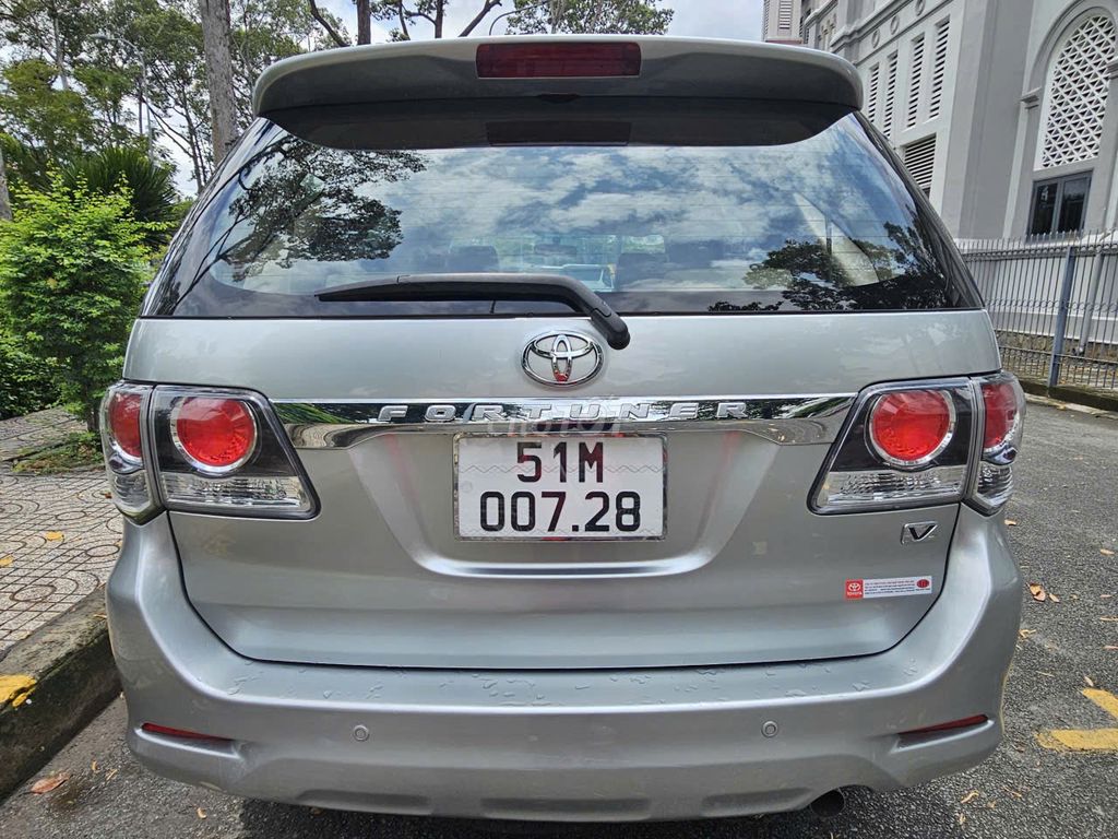 Toyota Fortuner 2.7 AT đăng ký t8/2015, mới 90%. Mua bán Ô tô tại Quận 10 Tp Hồ Chí Minh được đăng bởi Anh Thanh hình 8