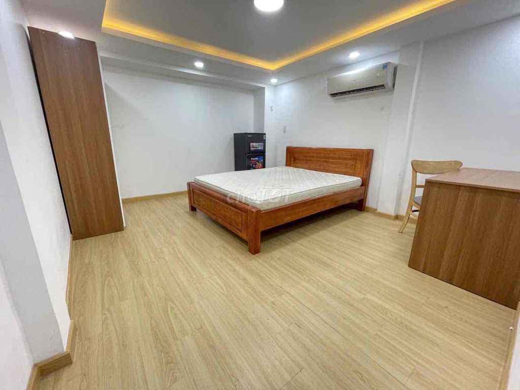 2PN 1WC ngay trung tâm Q1. kế Cinestar Quốc Thanh