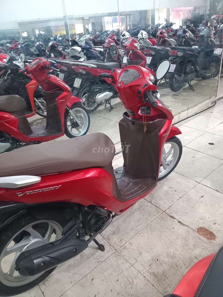 Honda Vision Đỏ. Mua bán Xe máy tại Quận Bình Tân Tp Hồ Chí Minh được đăng bởi Cường phát  hình 2