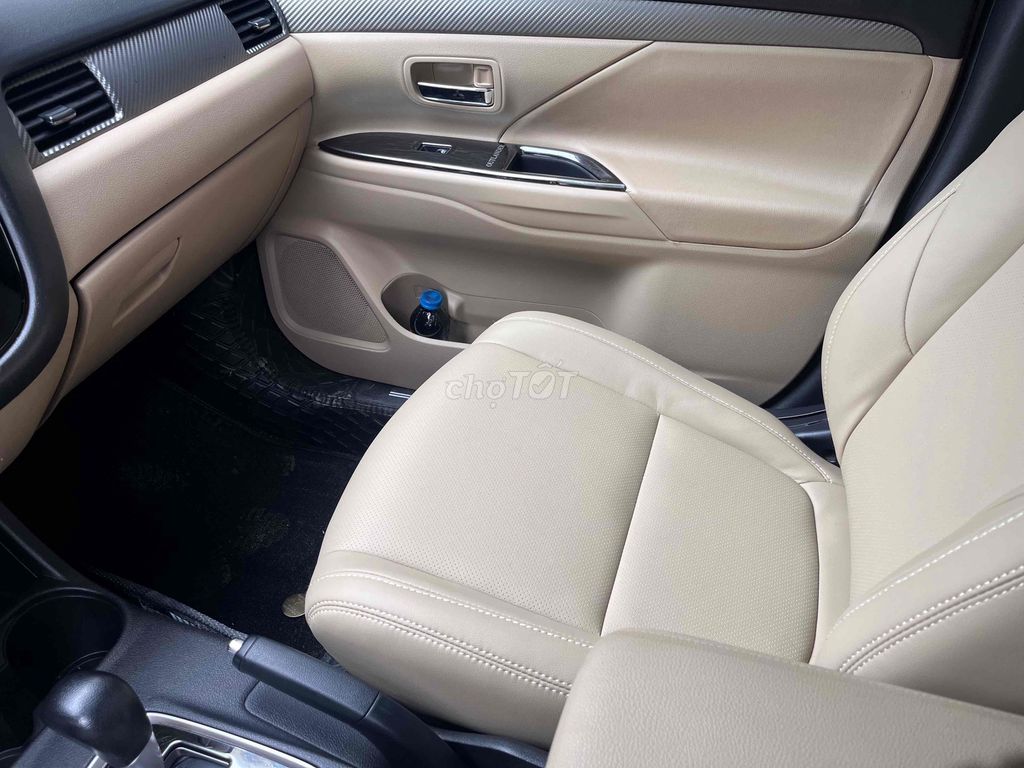 Mitsubshi Outlander 2.0 STD sx 2016. Mua bán Ô tô tại Quận Nam Từ Liêm Hà Nội được đăng bởi Tiến Sỹ Auto hình 6