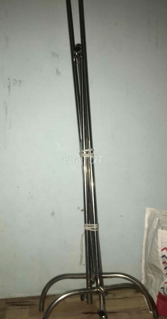 Xào treo đồ Kim loại Bạc. Mua bán Nội thất, đồ gia dụng khác tại Thành phố Thuận An Bình Dương được đăng bởi Thiết An hình 1