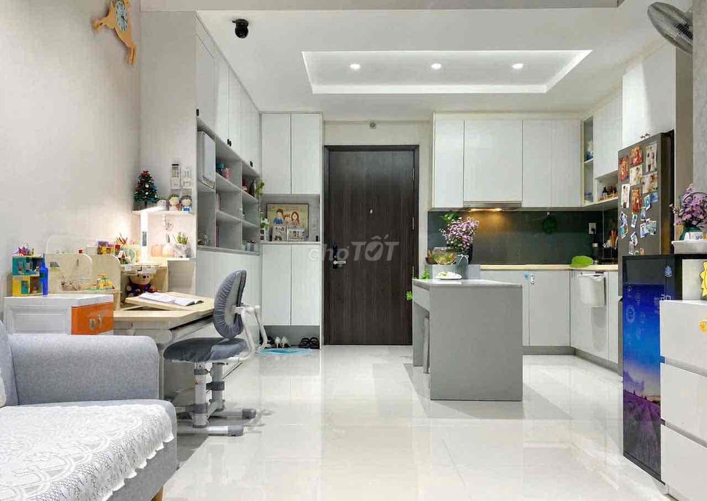 Кондоминиум Hoang Quoc Viet Quan 7 - 2 спальни+2 туалета. Дом полностью меблирован