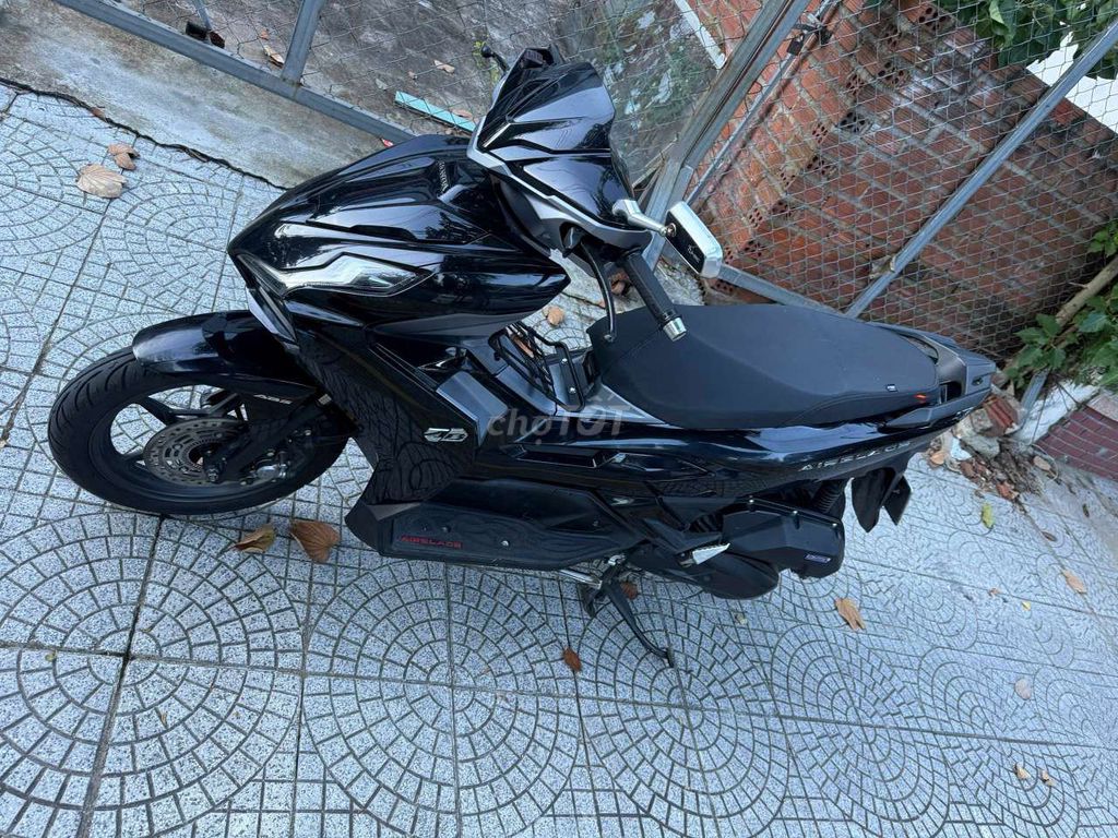 Honda Air Blade 160 черный