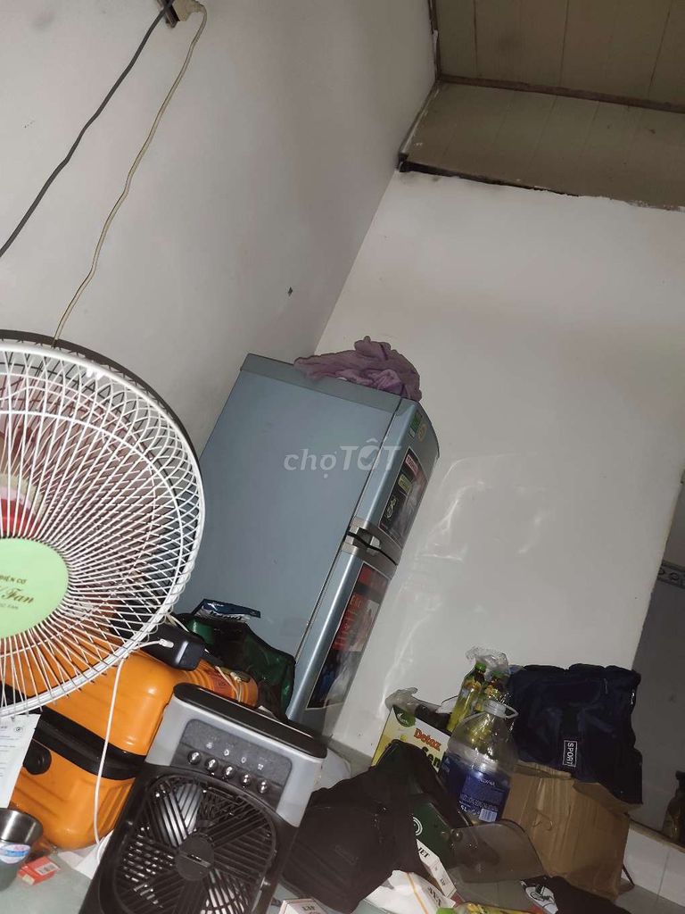 Tủ lạnh Toshiba 100L. Mua bán Tủ lạnh tại Quận Phú Nhuận Tp Hồ Chí Minh được đăng bởi Đào Quang Trường hình 1