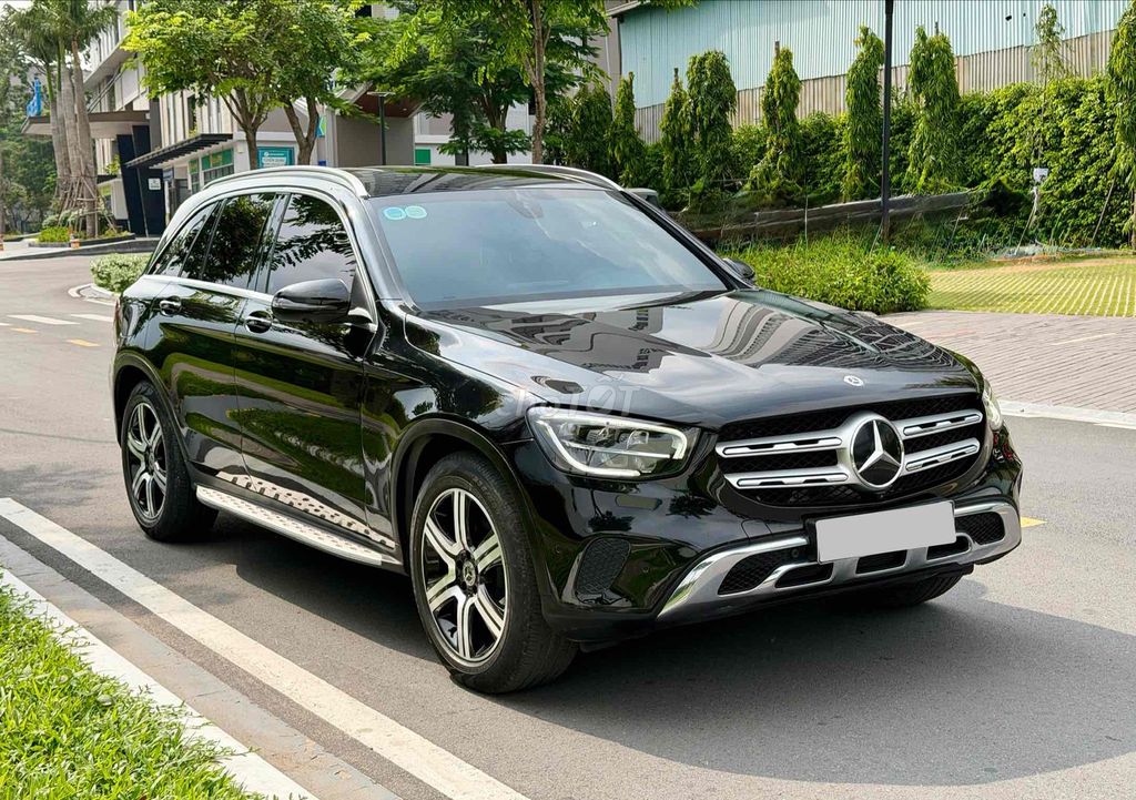 Mercedes Benz GLC model 2022 đen/đen siêu mới. Mua bán Ô tô tại Quận 11 Tp Hồ Chí Minh được đăng bởi Nguyễn Thông hình 3