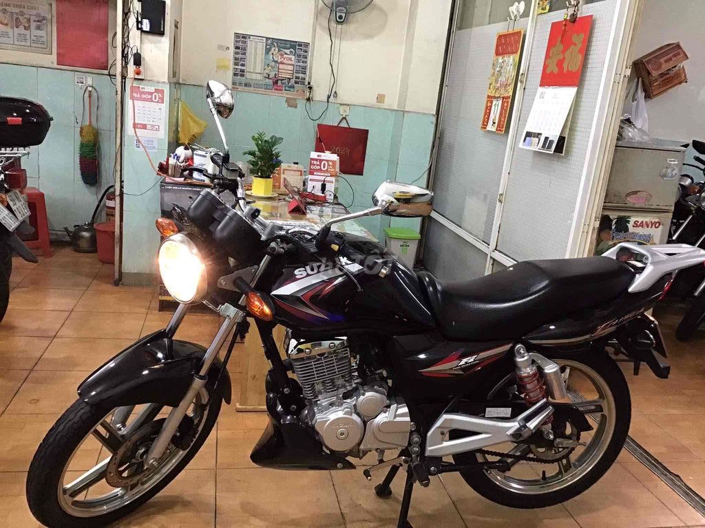 SUZUKI EN 150. SX 2013. ODO 9,1K. CỰC ĐẸP.ZIN 100%