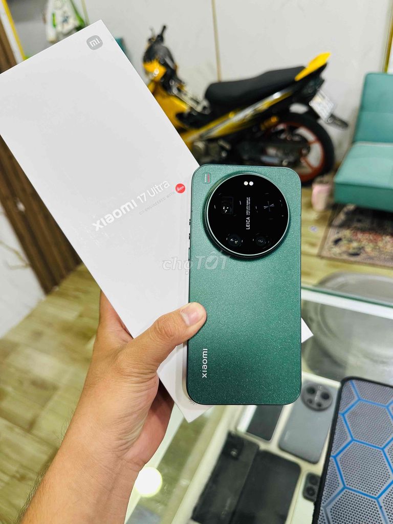 Xiaomi 17 Ultra 12GB/512GB Xanh lá. Mua bán Điện thoại tại Thành phố Tây Ninh Tây Ninh được đăng bởi Công Minh Mobile hình 1
