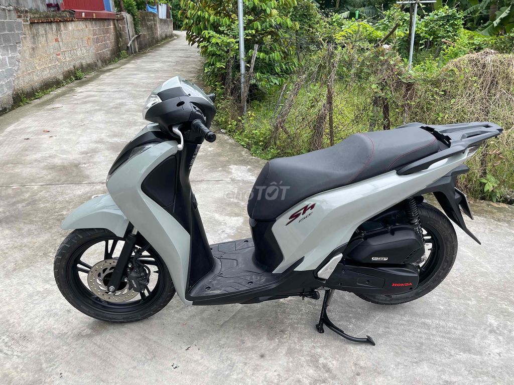 Cần bán sh 125 2017 máy zin chính chủ. Mua bán Xe máy tại Quận Kiến An Hải Phòng được đăng bởi Đức Anh  hình 3