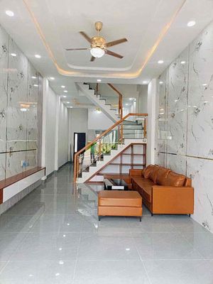 nhà 1 trệt 2 lầu nội thất cơ bản,gần chợ Thông Dung,gần VSIP1,đường 7m. Cho thuê nhà ở tại Thành phố Thuận An Bình Dương được đăng bởi Cao quoc huy