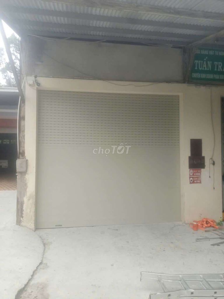 Cửa cuốn Trắng ngà Hiện đại. Mua bán Nội thất, đồ gia dụng khác tại Thành phố Bảo Lộc Lâm Đồng được đăng bởi Cửa Cuốn Cửa Kéo Bình Thuận hình 1