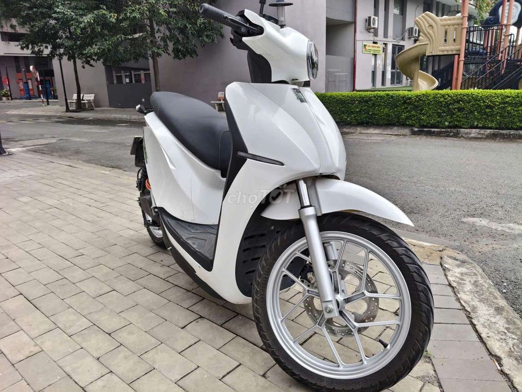 Xe máy điện DATBIKE QUANTUM S3 2025 Trắng. Mua bán Xe điện tại Quận Tân Phú Tp Hồ Chí Minh được đăng bởi Ivy Trần hình 2