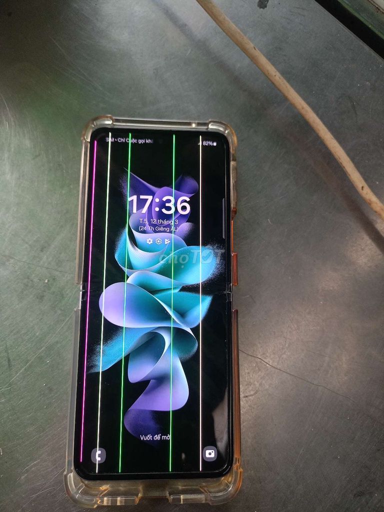 Samsung Galaxy Z Flip3 5G  Đã sử dụng. Mua bán Điện thoại tại Quận Tân Bình Tp Hồ Chí Minh được đăng bởi messi hình 1