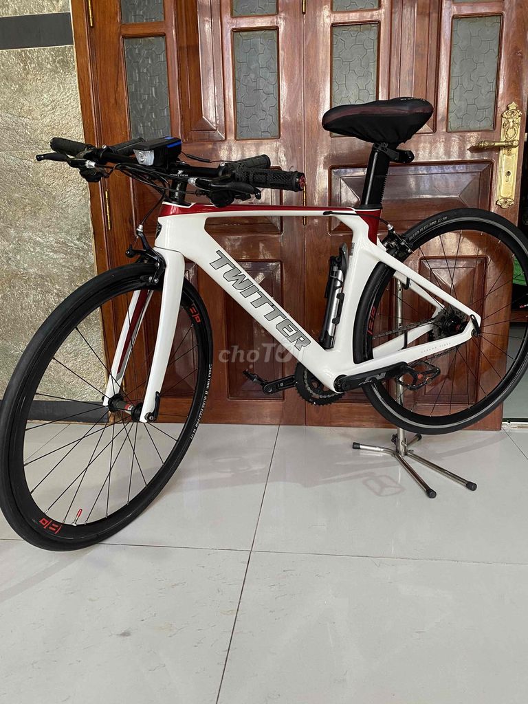 bán gấp xe dạp còn mới 95% chất cacbon. Mua bán Xe đạp tại Thành phố Phan Thiết Bình Thuận được đăng bởi trần chính  hình 2