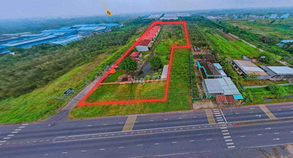 bán lô đất 26.500m2 đường 824 .huyên đức hòa .