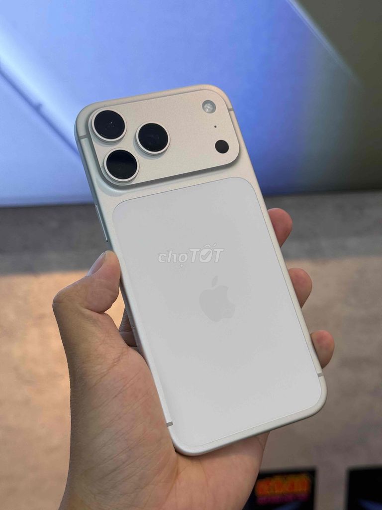 Apple iPhone 17 Pro Max Bạc đẹp 99. Mua bán Điện thoại tại Quận 10 Tp Hồ Chí Minh được đăng bởi Hậu Lưu hình 1