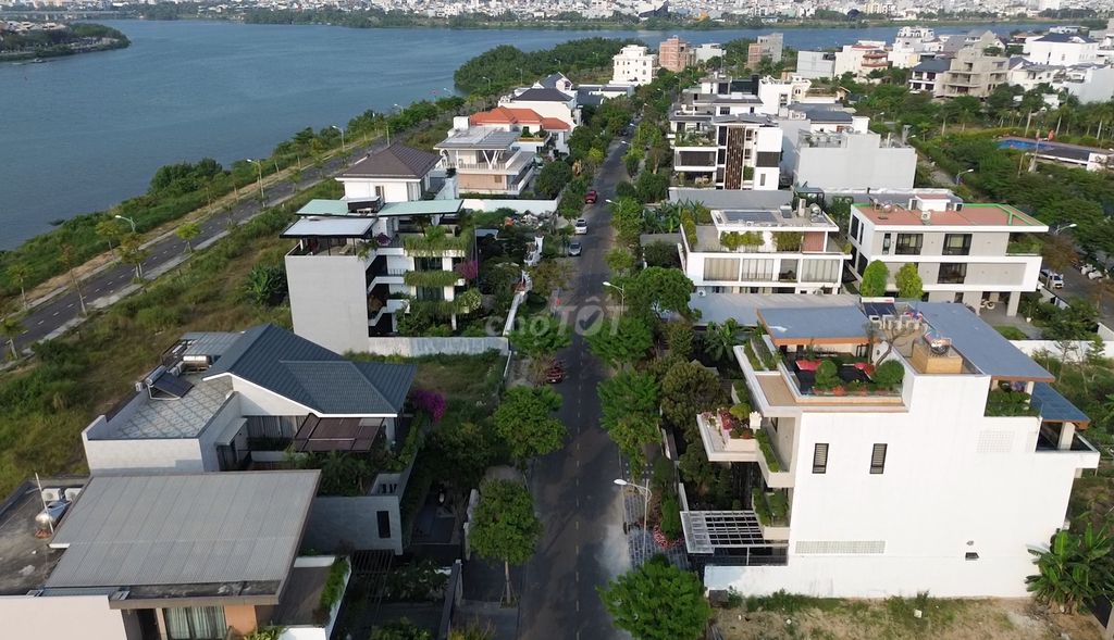 biệt thự euro vilage 2 đường giáng hương 2 dt 318m2 đông nam siêu đẹp. Mua bán đất tại Quận Cẩm Lệ Đà Nẵng được đăng bởi THẾ VŨ hình 1