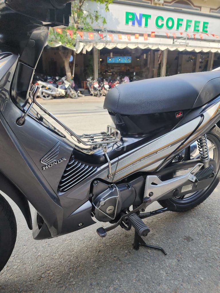 Futruru neo Fi 2007. Mua bán Xe máy tại Quận 6 Tp Hồ Chí Minh được đăng bởi Quang hình 3