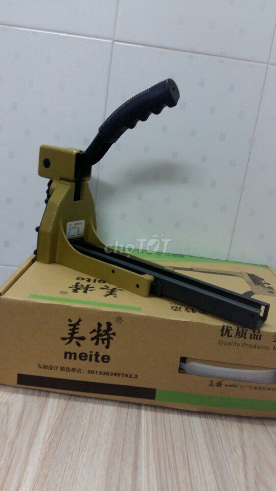 Máy bắn ghim thùng carton Meite HB3518 dùng tay. Mua bán Đồ chuyên dụng, Giống nuôi trồng tại Thành phố Thủ Đức Tp Hồ Chí Minh được đăng bởi Công ty Hưng Tín hình 1