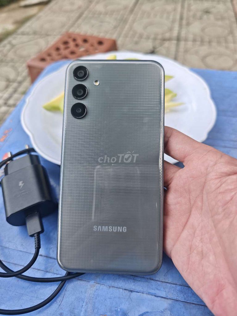 Samsung M15 5g 6/128 chính hãng. Mua bán Điện thoại tại Quận Hoàng Mai Hà Nội được đăng bởi LongHung Mobile hình 1