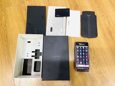 Pass Vertu touch Bentley đang dùng. Mua bán Điện thoại tại Huyện Gia Lâm Hà Nội được đăng bởi uyên jimy