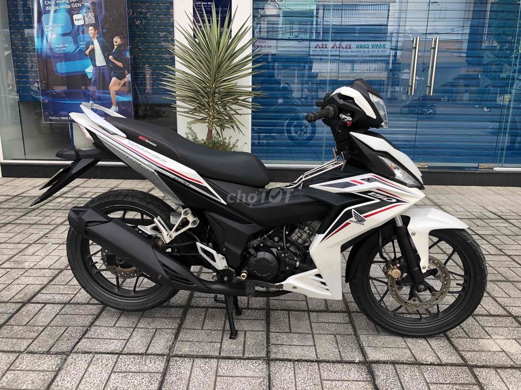 Honda Winner V1 2017 150 Trắng đen. Mua bán Xe máy tại Quận Thốt Nốt Cần Thơ được đăng bởi Nguyễn Văn Hải hình 8