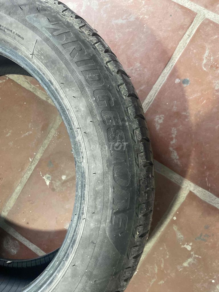 lốp ô tô Bridgestone 205/55 R16. Mua bán Phụ tùng xe tại Quận Liên Chiểu Đà Nẵng được đăng bởi Tuan hình 2