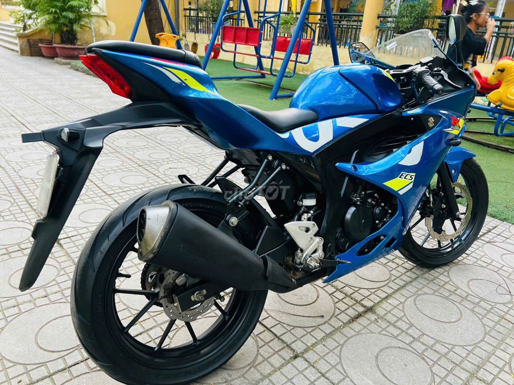 SUZUKI GSX 150 R XANH BAO CHẤT ZIN. Mua bán Xe máy tại Quận Nam Từ Liêm Hà Nội được đăng bởi TRỌNG ĐẠI hình 3