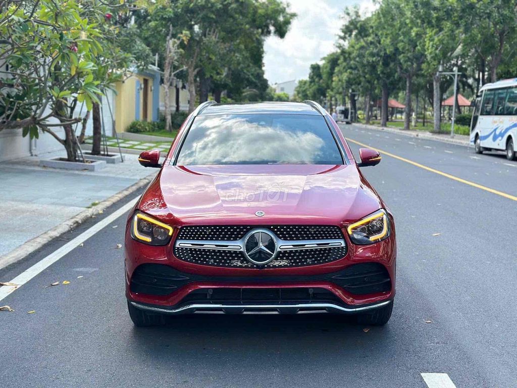 Mercedes_GLC300_4MATIC Model 2021 Bao Bank 90%