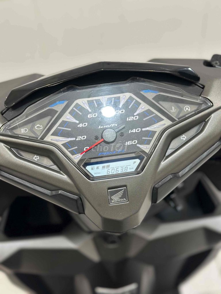 Honda Vario 150cc 2017 Vàng cát 6.xxx km. Mua bán Xe máy tại Thành phố Vũng Tàu Bà Rịa - Vũng Tàu được đăng bởi Lê Hoàng hình 4