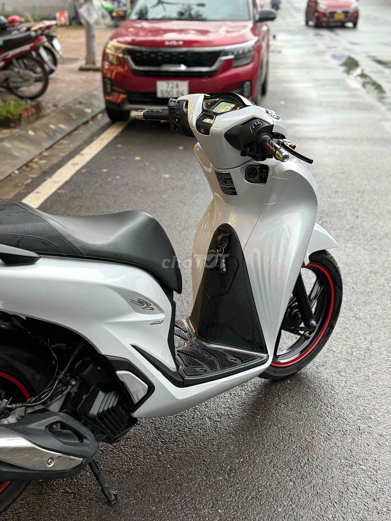 Honda SH 150i đăng kí 2020 – xe đẹp, đã bảo dưỡng. Mua bán Xe máy tại Thành phố Thủ Đức Tp Hồ Chí Minh được đăng bởi iMotorbike Khang hình 4