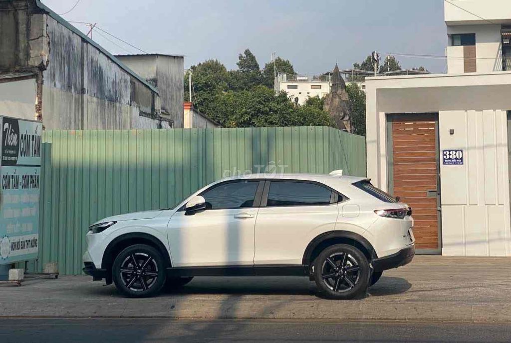 Honda HR-V 2024 G - 70000 km. Mua bán Ô tô tại Thành phố Thủ Đức Tp Hồ Chí Minh được đăng bởi BẢO hình 1