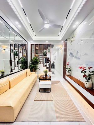 Văn Cao, ngõ ô tô thông, sổ CC, ở/cho thuê, Ko QH, gần ga Metro, 42m2