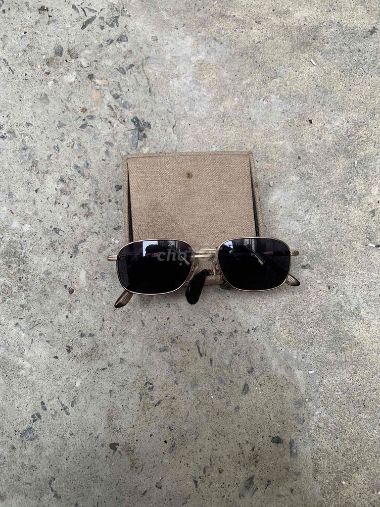 bán kính râm hiệu valentino. Mua bán Phụ kiện thời trang khác tại Quận Hải An Hải Phòng được đăng bởi Dân Đỗ hình 1
