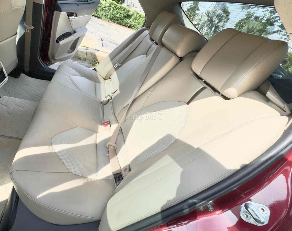 Toyota Camry 2.5Q 2020 màu Đỏ Xe 1 Chủ đi 2v km. Mua bán Ô tô tại Thành phố Thủ Đức Tp Hồ Chí Minh được đăng bởi Bảo Nam ÔTô hình 6