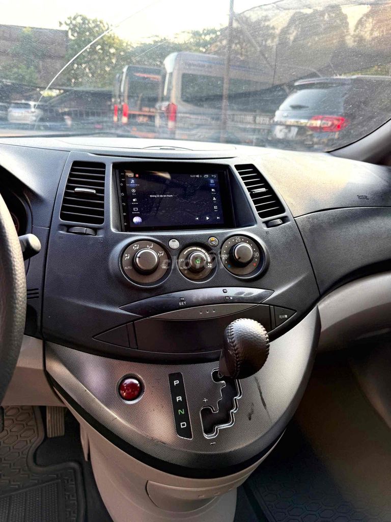 Mitsubishi Grandis 2005 2.4 AT - 127000 km
