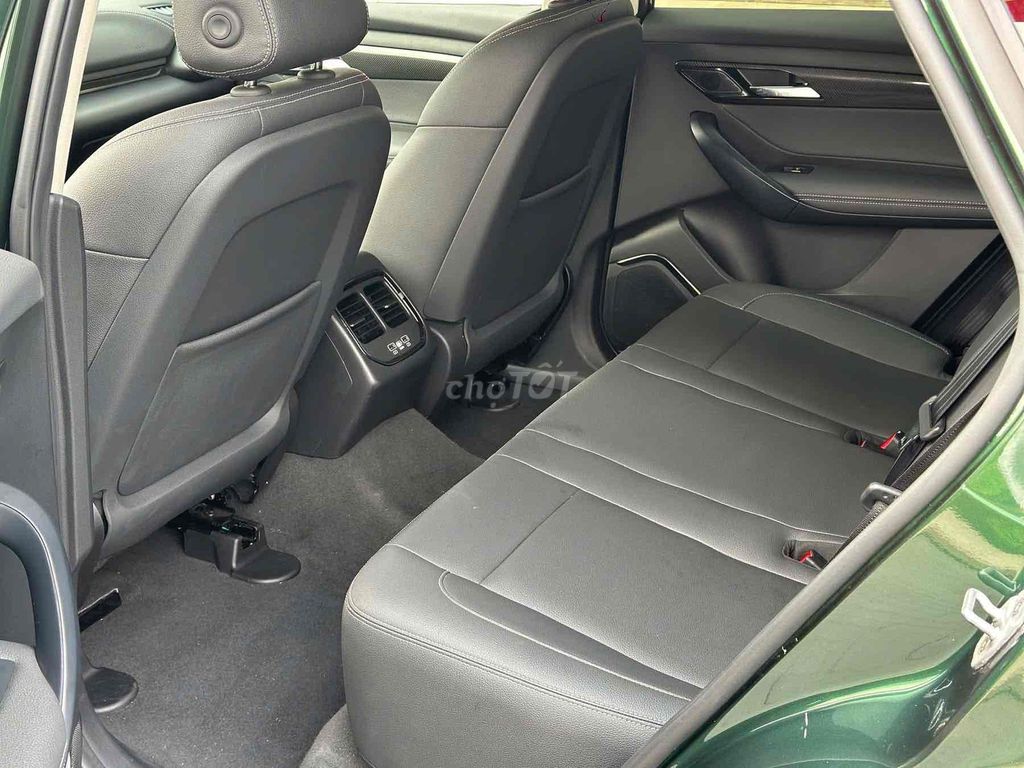 VinFast VF8 2024 S (Kèm pin) - 10 km. Mua bán Ô tô tại Quận Hoàn Kiếm Hà Nội được đăng bởi Vinfast Ocean Park Gia Lâm Hà Nội hình 9