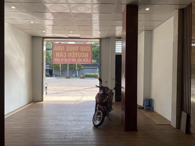 CHO THUÊ NHÀ KINH DOANH – VĂN PHÒNG TẠI TRUNG TÂM TP. HÀ TĨNH. Cho thuê văn phòng, mặt bằng kinh doanh tại Thành phố Hà Tĩnh Hà Tĩnh được đăng bởi Võ Tài Linh