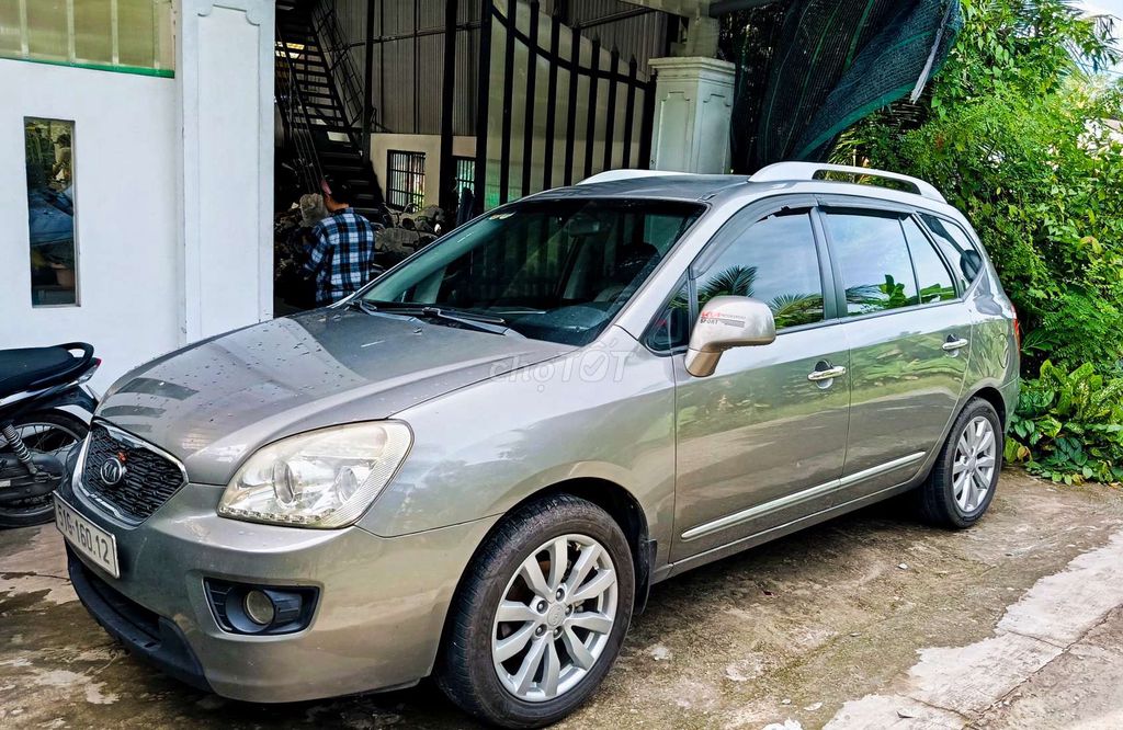 Kia Carens bản full 2.0 sx 2013  - 112000 km. Mua bán Ô tô tại Huyện Long Hồ Vĩnh Long được đăng bởi Hieu hình 1
