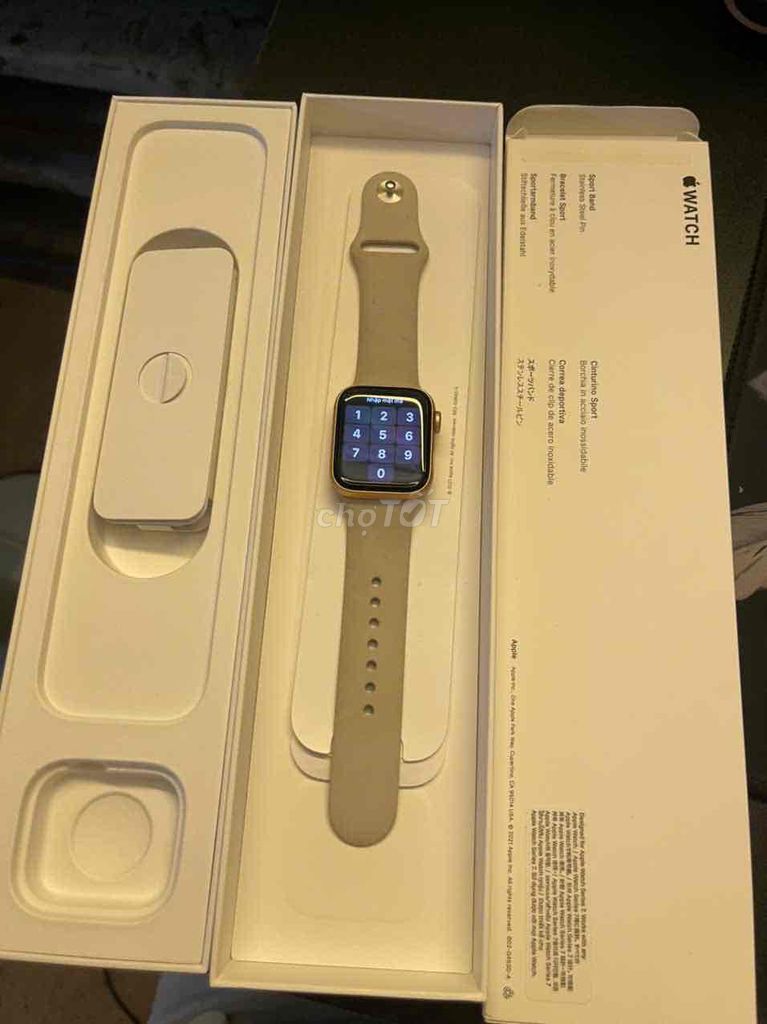 Apple nữ đeo còn mới pass lại cho bạn nào cần