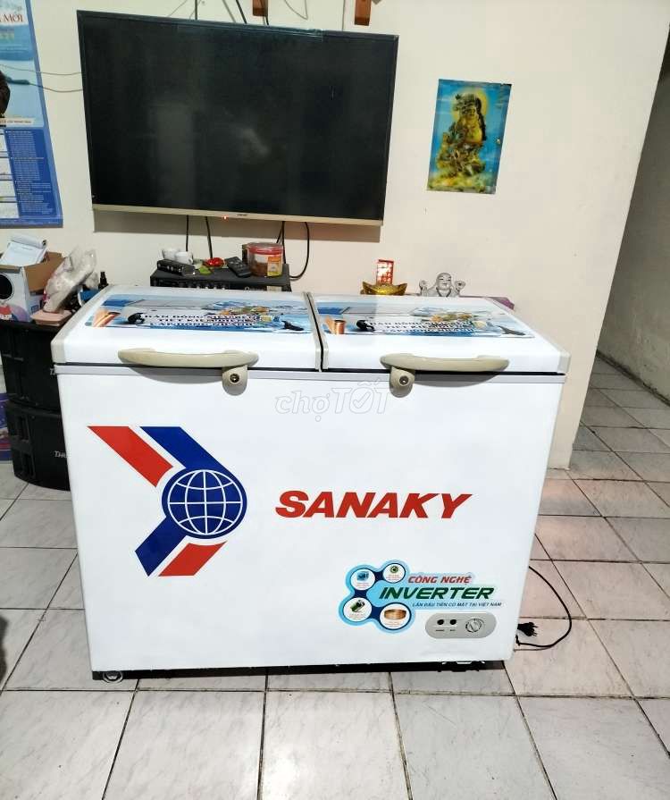 Tủ đông mát Sanaky 255lít . còn xài tốt