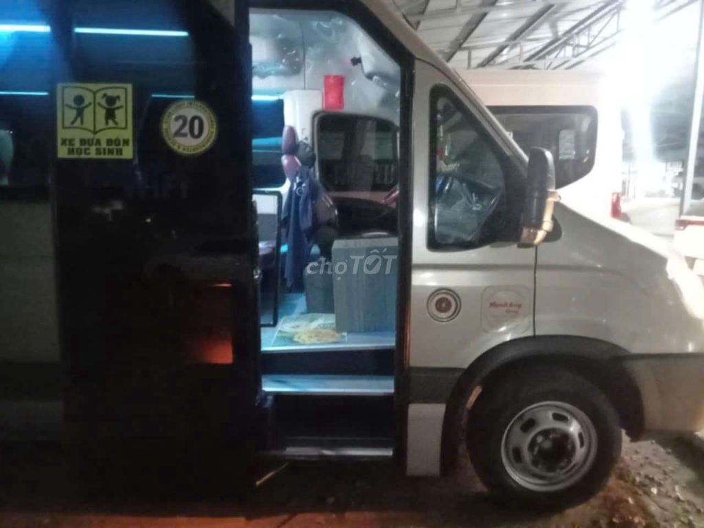 Xe khách Iveco Daily Plus 19 chỗ. Mua bán Phương tiện khác tại Huyện Nhà Bè Tp Hồ Chí Minh được đăng bởi Huỳnh Tấn Kha hình 7