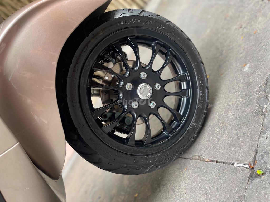 vespa TFT 150 abs. Mua bán Xe máy tại Quận 11 Tp Hồ Chí Minh được đăng bởi trần quốc tú hình 3