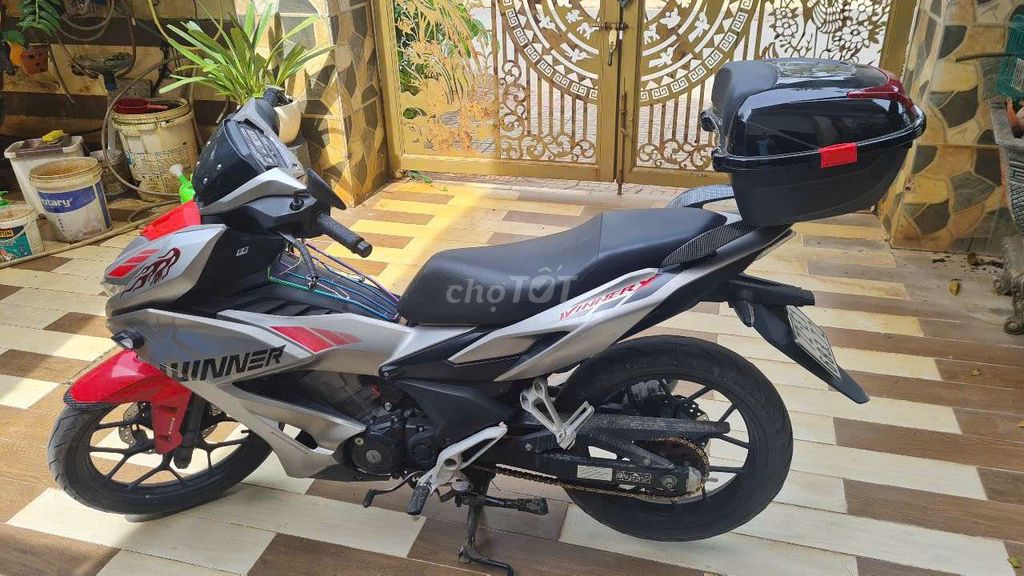 Honda Winner X Bạc đỏ. Mua bán Xe máy tại Thị xã Phú Mỹ Bà Rịa - Vũng Tàu được đăng bởi Dũng hình 4