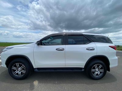 Toyota Fortuner 2020 Trắng 7 chỗ