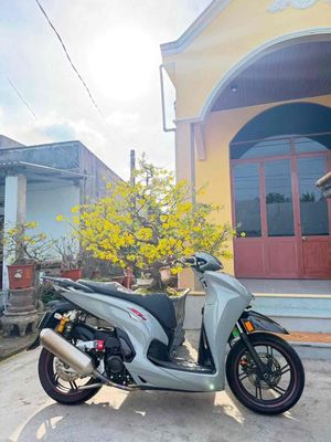 Honda SH 350i 2022 Xám 9k5 bao tua Thái Lan