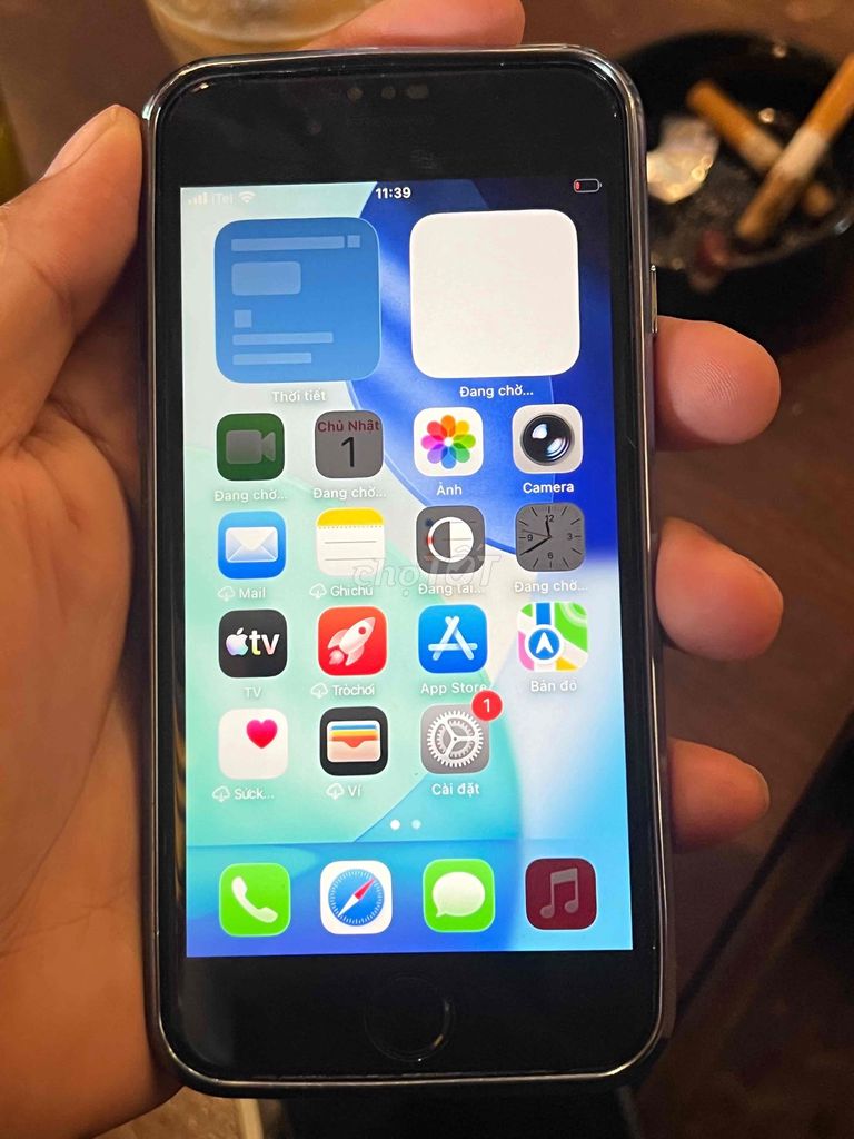 Apple iPhone SE 2020 64GB Đen. Mua bán Điện thoại tại Quận Hà Đông Hà Nội được đăng bởi Hiệp hình 1